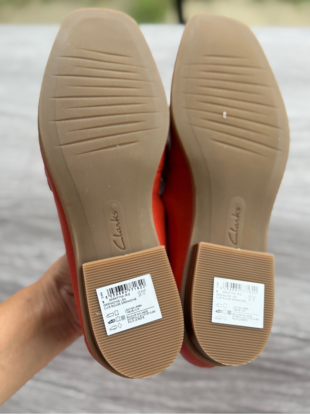 Clarks Sarafyna Iris Grenadine Orange Red Leather Chain Loafers Womens 7 WIDE 7W - Picture 11 of 12